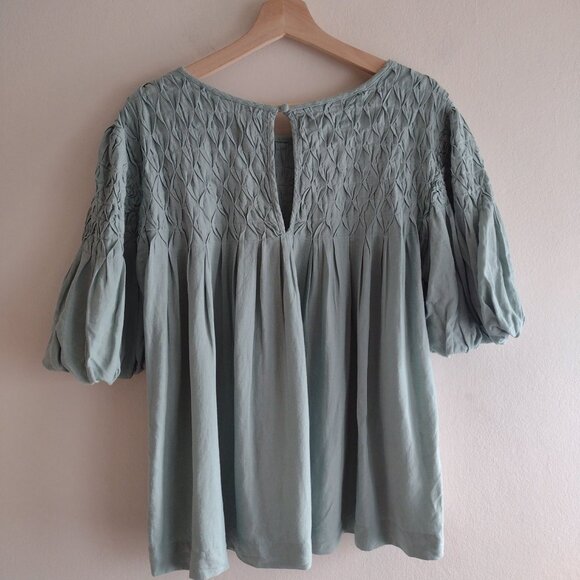Anthropologie Liza Smocked Puff Sleeve Top L NEW Soft Green Relaxed Linen Blouse - Picture 7 of 9